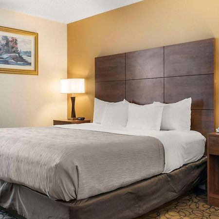 Quality Inn & Suites Manistique Extérieur photo
