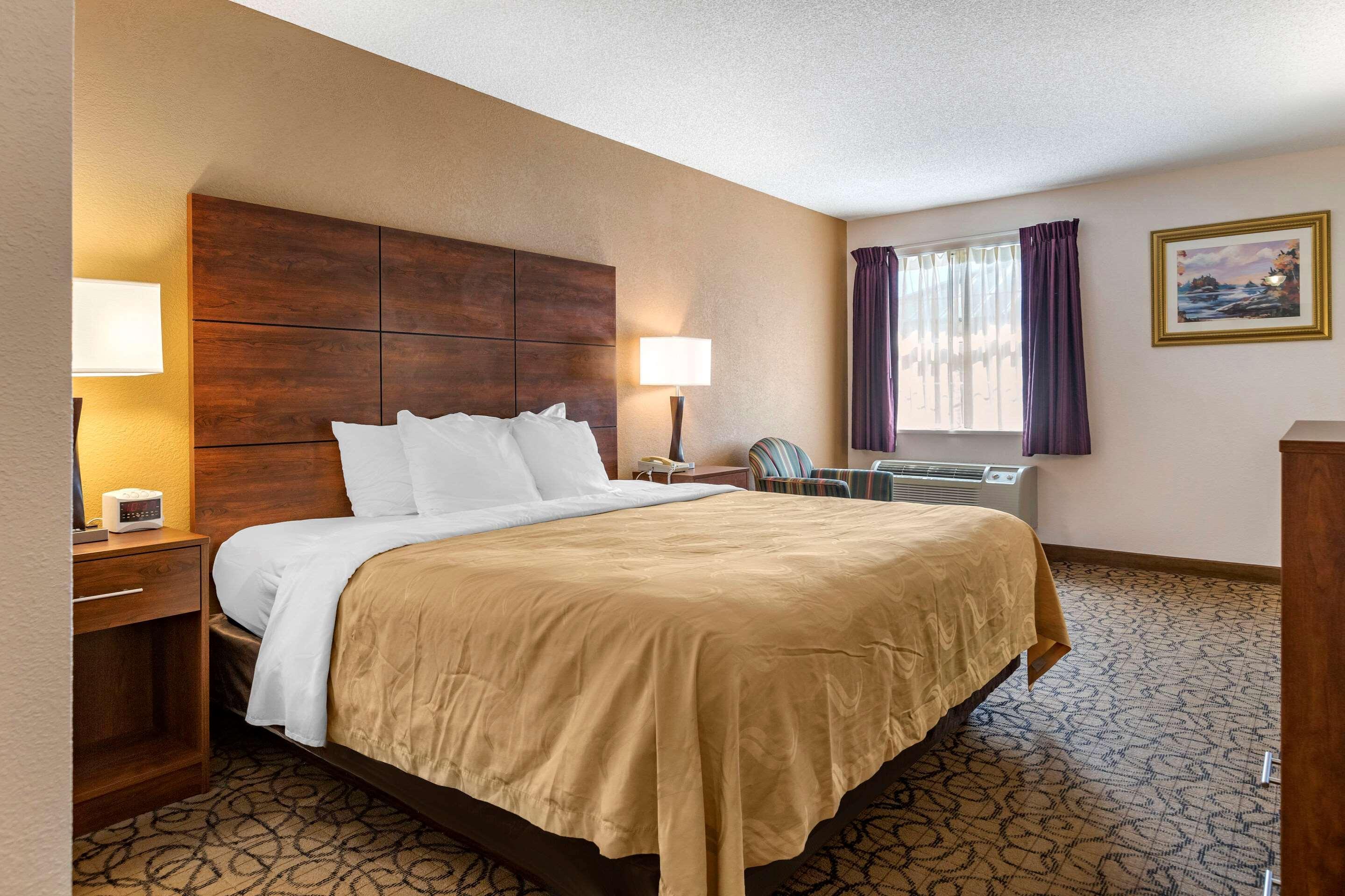 Quality Inn & Suites Manistique Extérieur photo