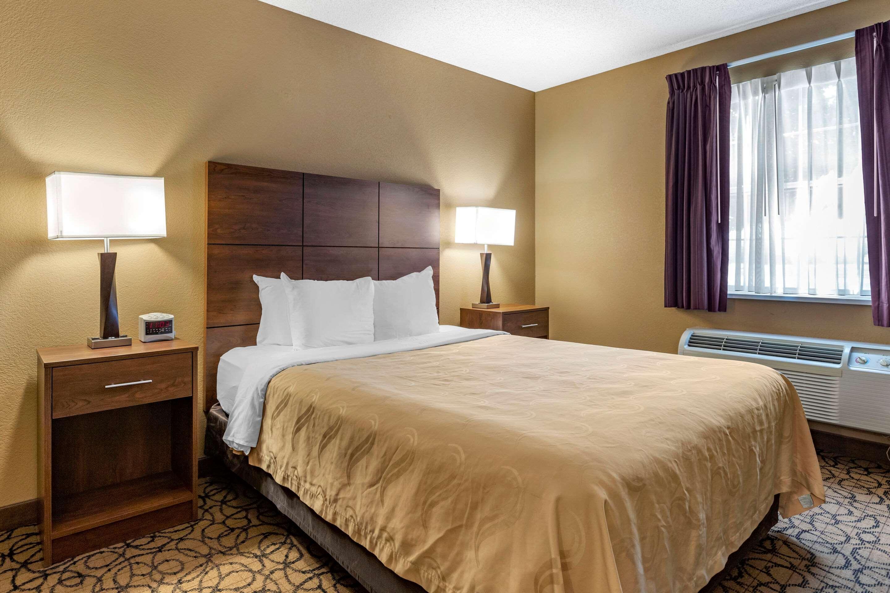 Quality Inn & Suites Manistique Extérieur photo