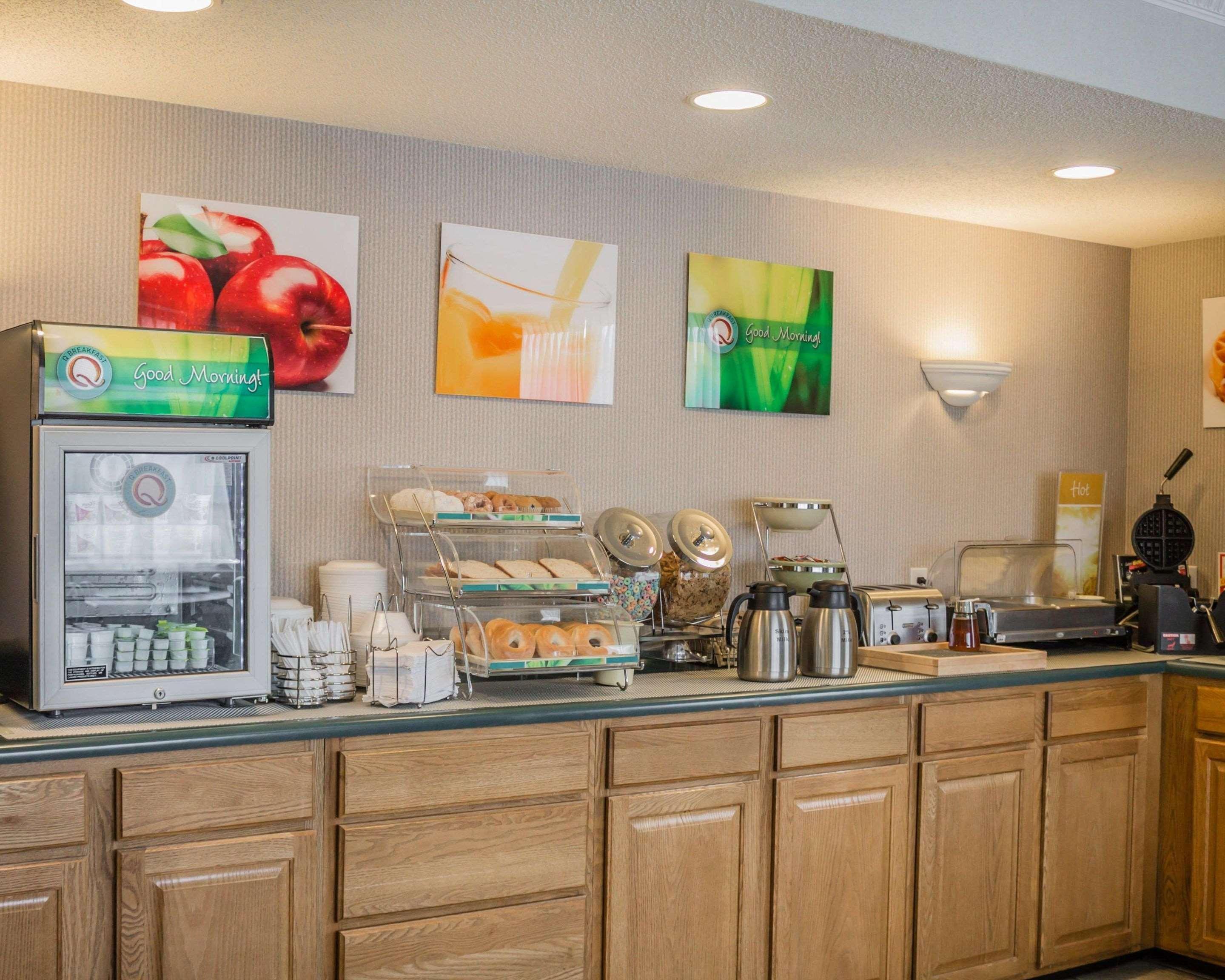 Quality Inn & Suites Manistique Extérieur photo