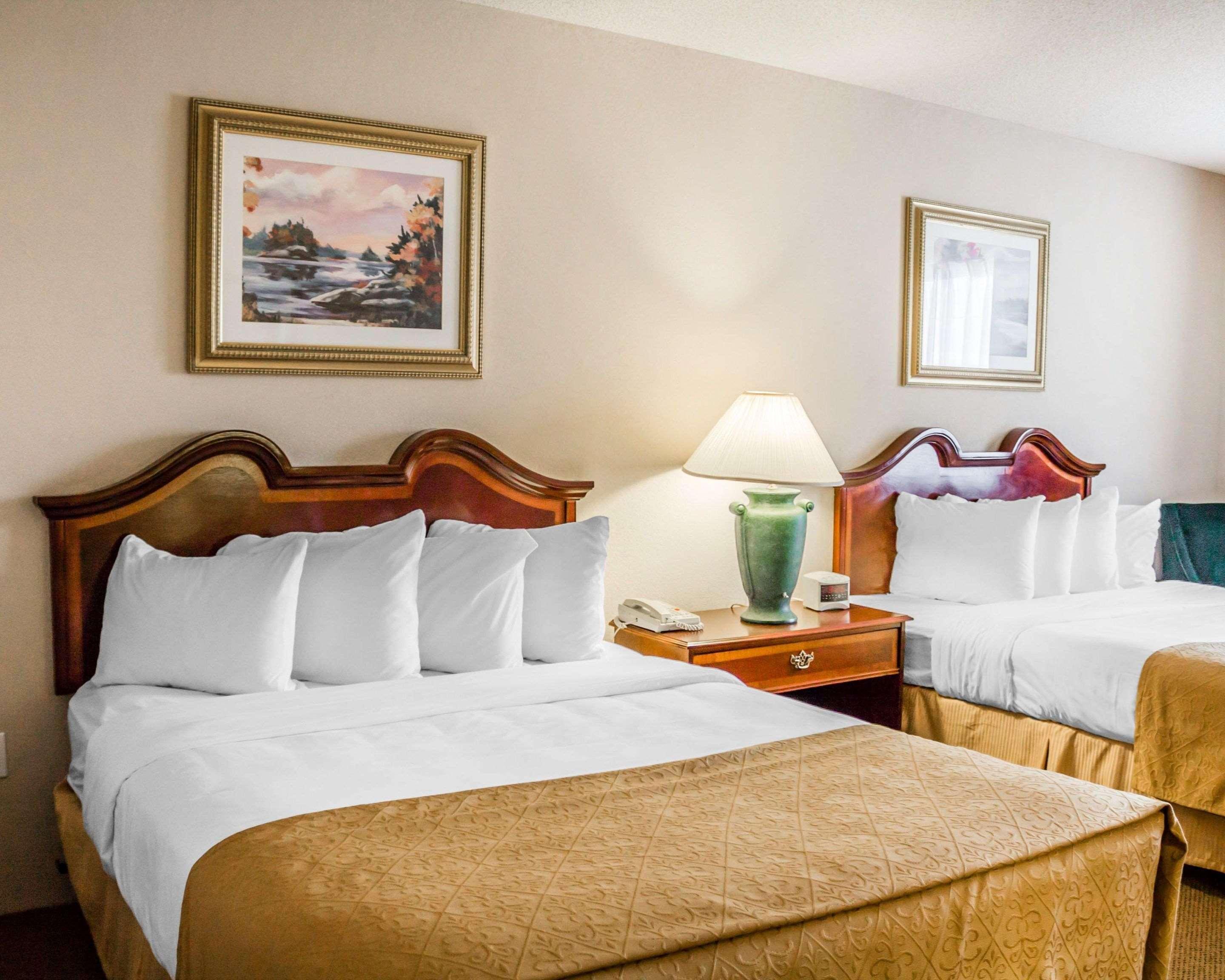 Quality Inn & Suites Manistique Extérieur photo