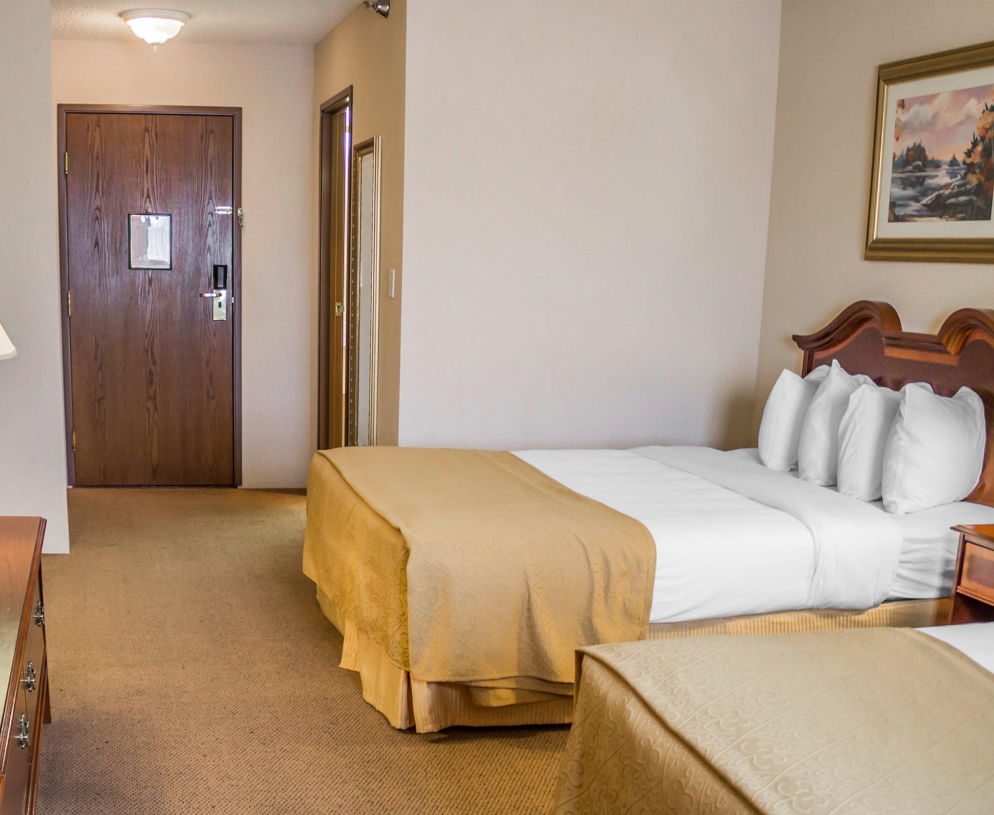 Quality Inn & Suites Manistique Extérieur photo