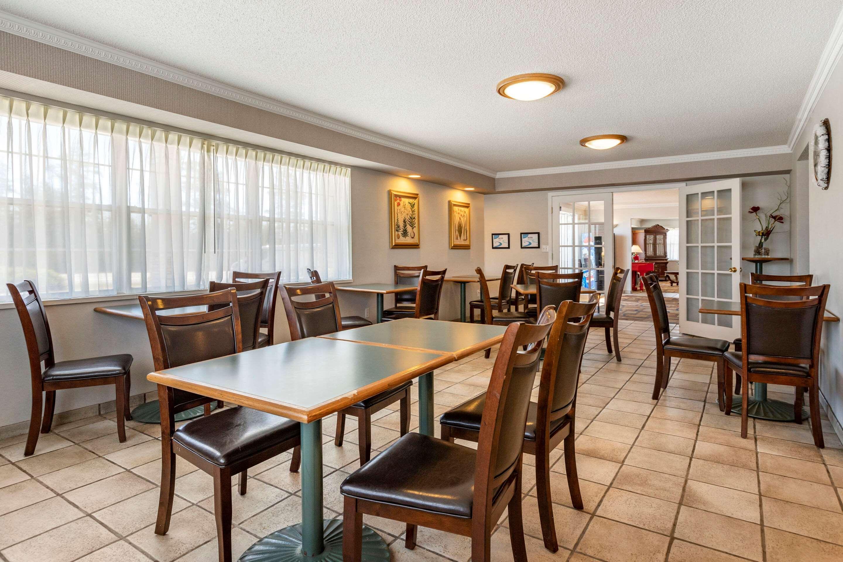 Quality Inn & Suites Manistique Extérieur photo
