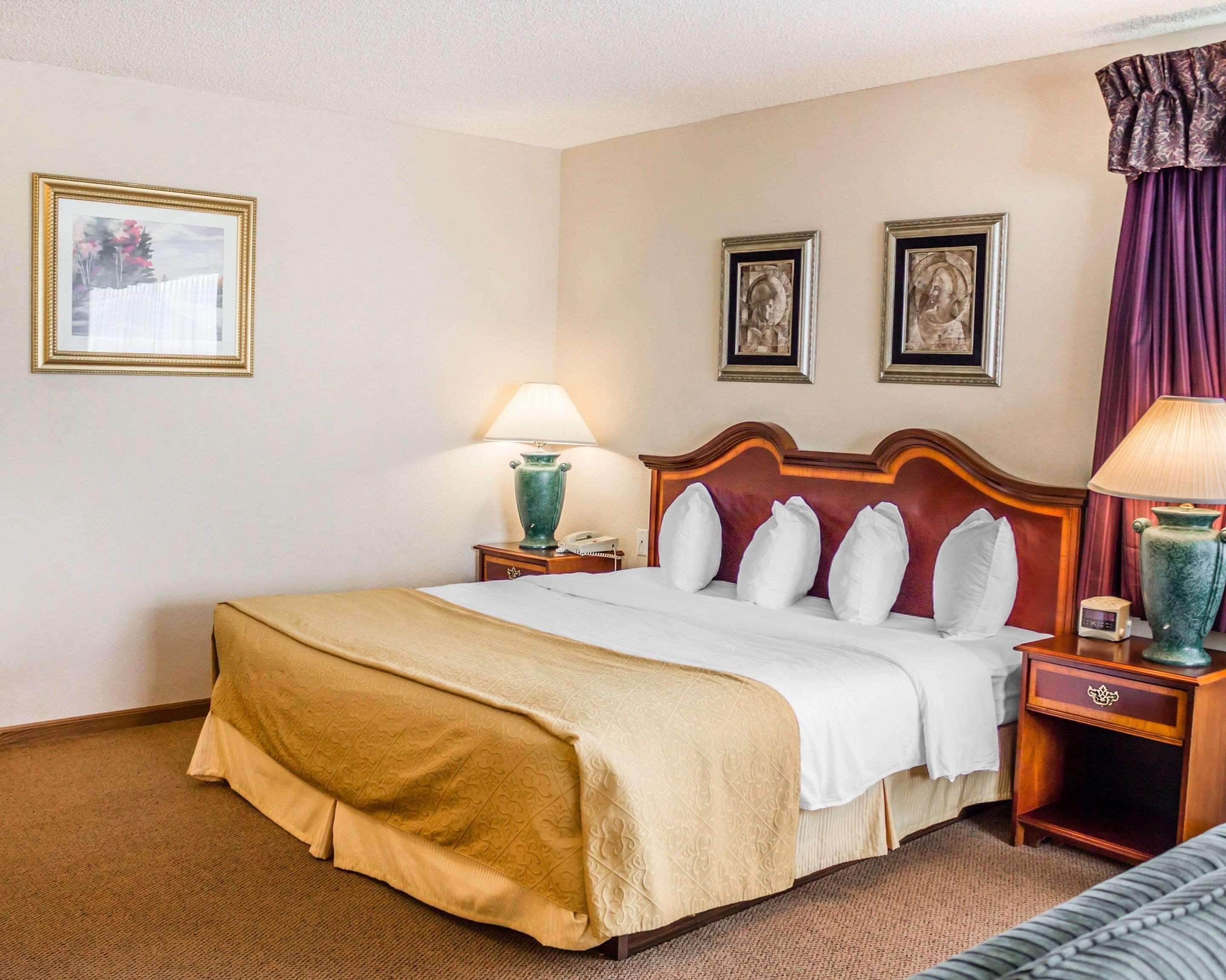 Quality Inn & Suites Manistique Extérieur photo