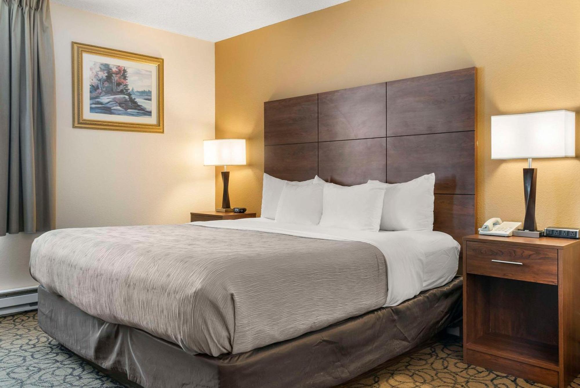 Quality Inn & Suites Manistique Extérieur photo