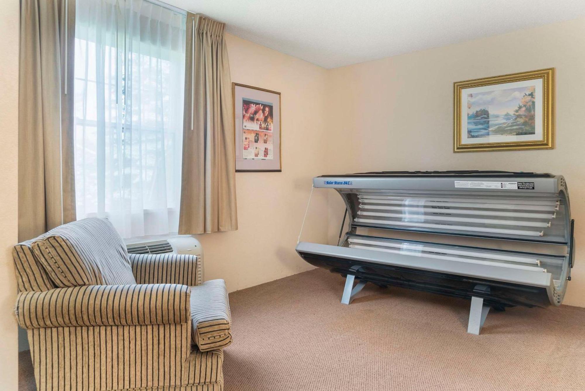 Quality Inn & Suites Manistique Extérieur photo